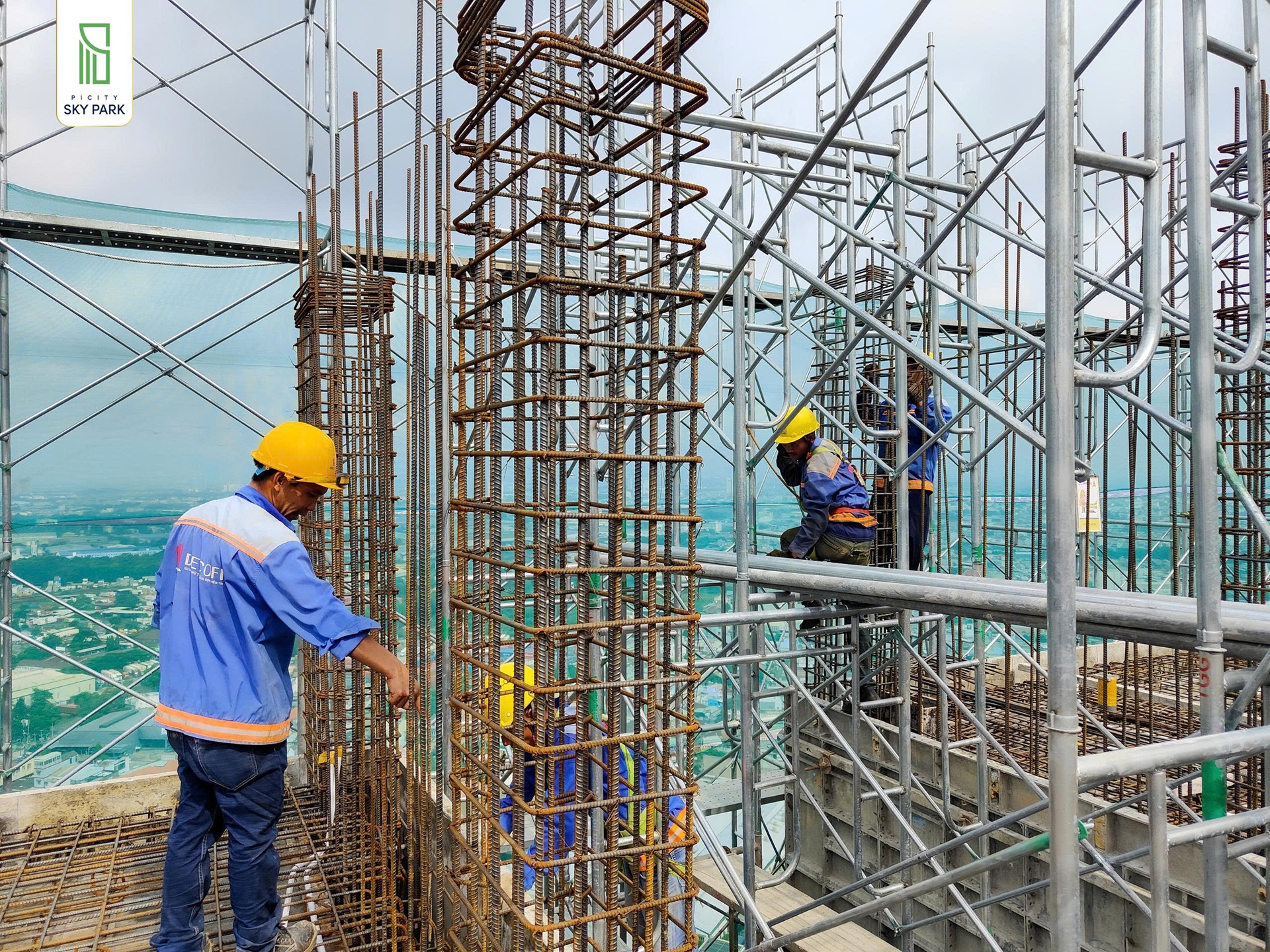 Cap nhat tien do xay dung Picity Sky Park 112025 1