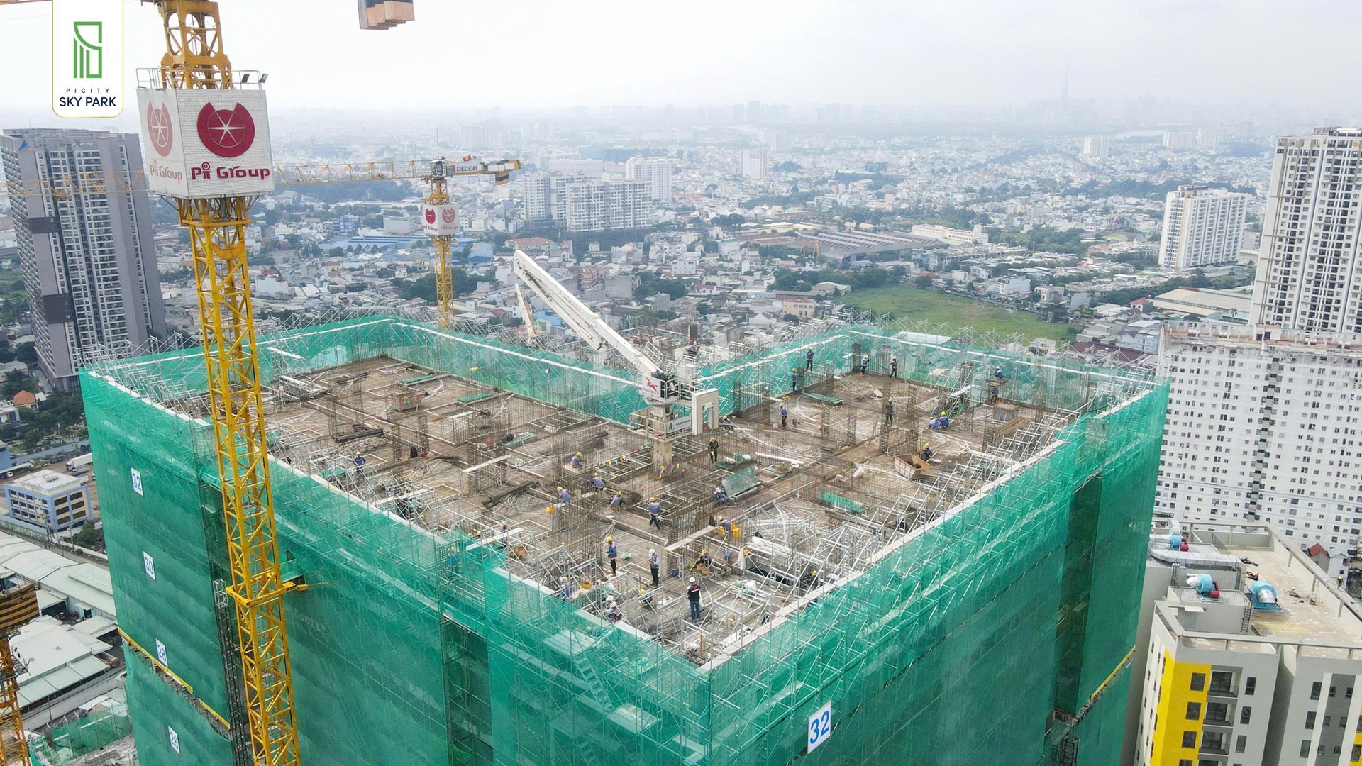 Tiến độ xây dựng Picity Sky Park 11/2025 2 Tiến độ xây dựng Picity Sky Park 11/2025